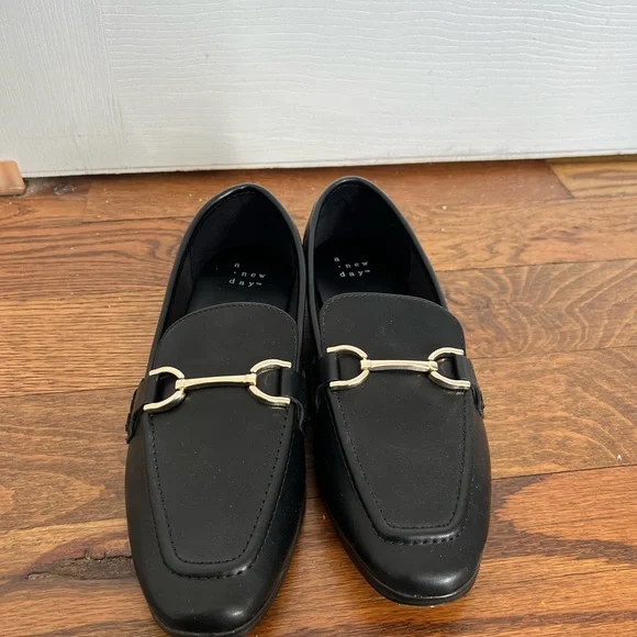Black Leather Loafers with Gold Horse-bit Hardware - Picture 7 of 17